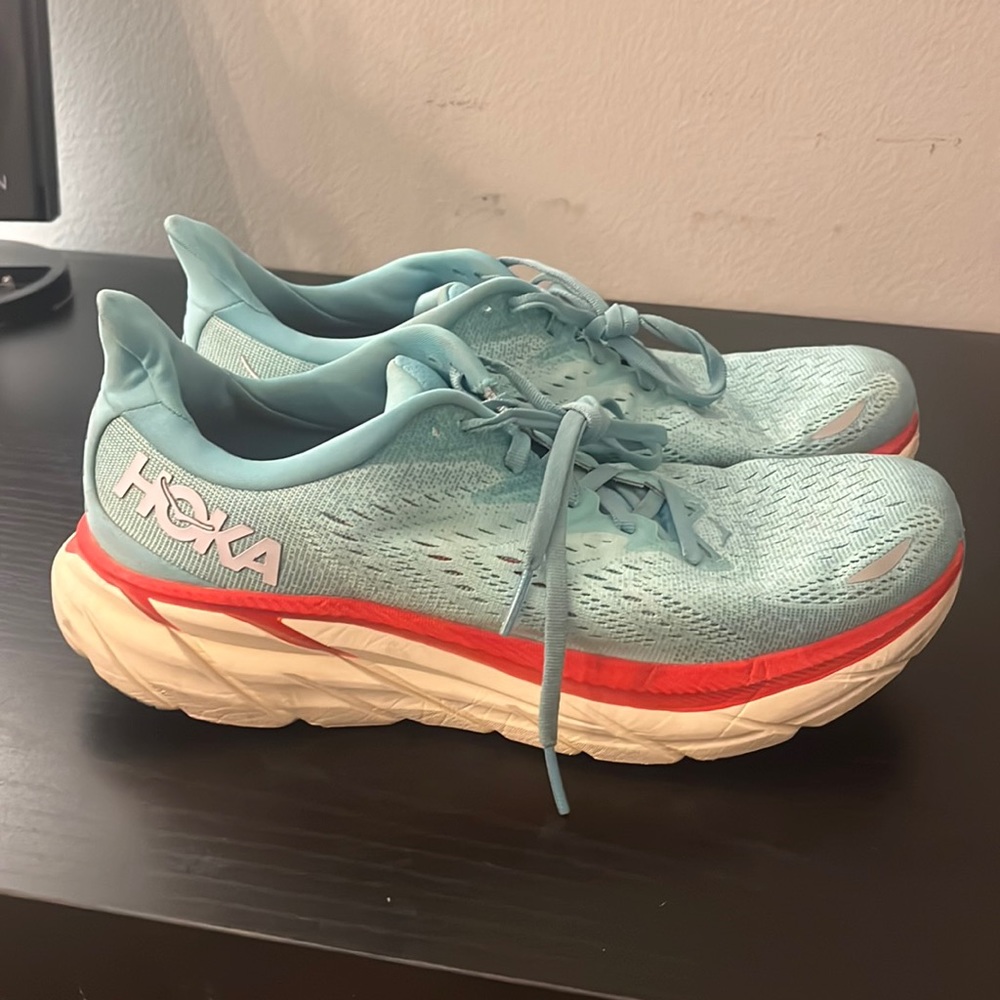 Women’s hoka Clifton 8
